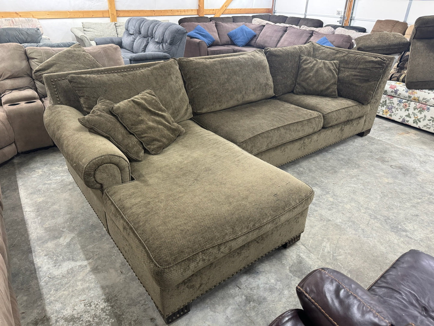 Sectional Couch (WE DELIVER)