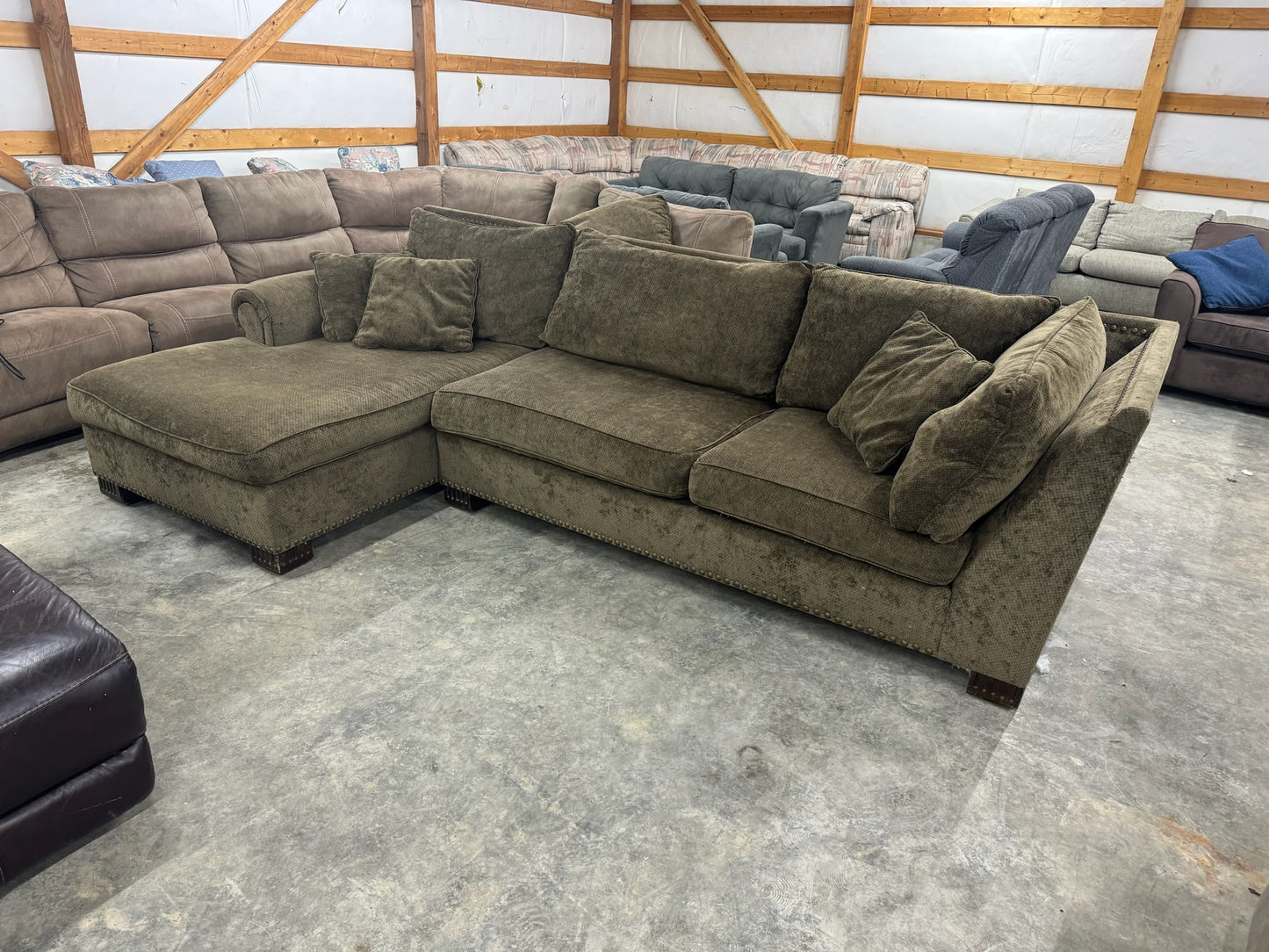 Sectional Couch (WE DELIVER)