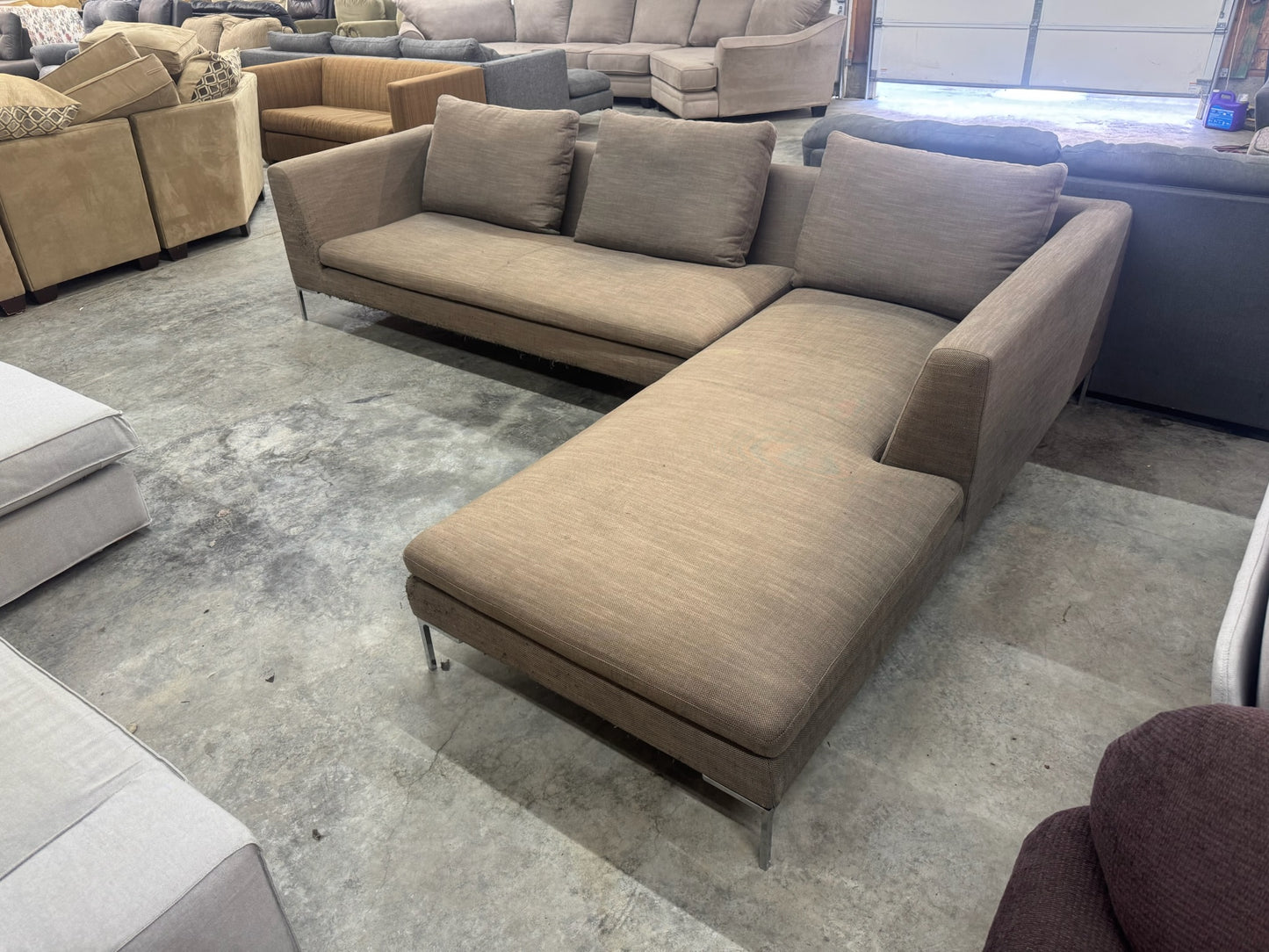 Sectional Couch (WE DELIVER)