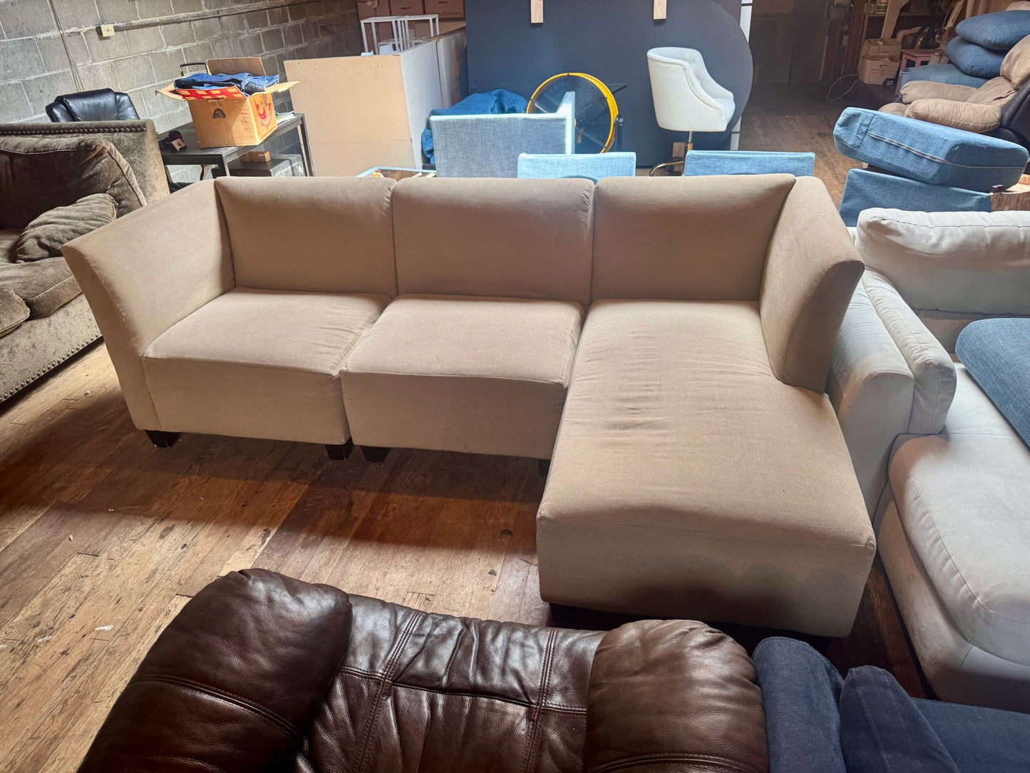 Sectional Couch (WE DELIVER)