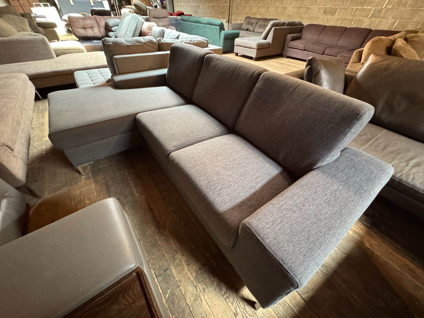 Sectional Couch (WE DELIVER)
