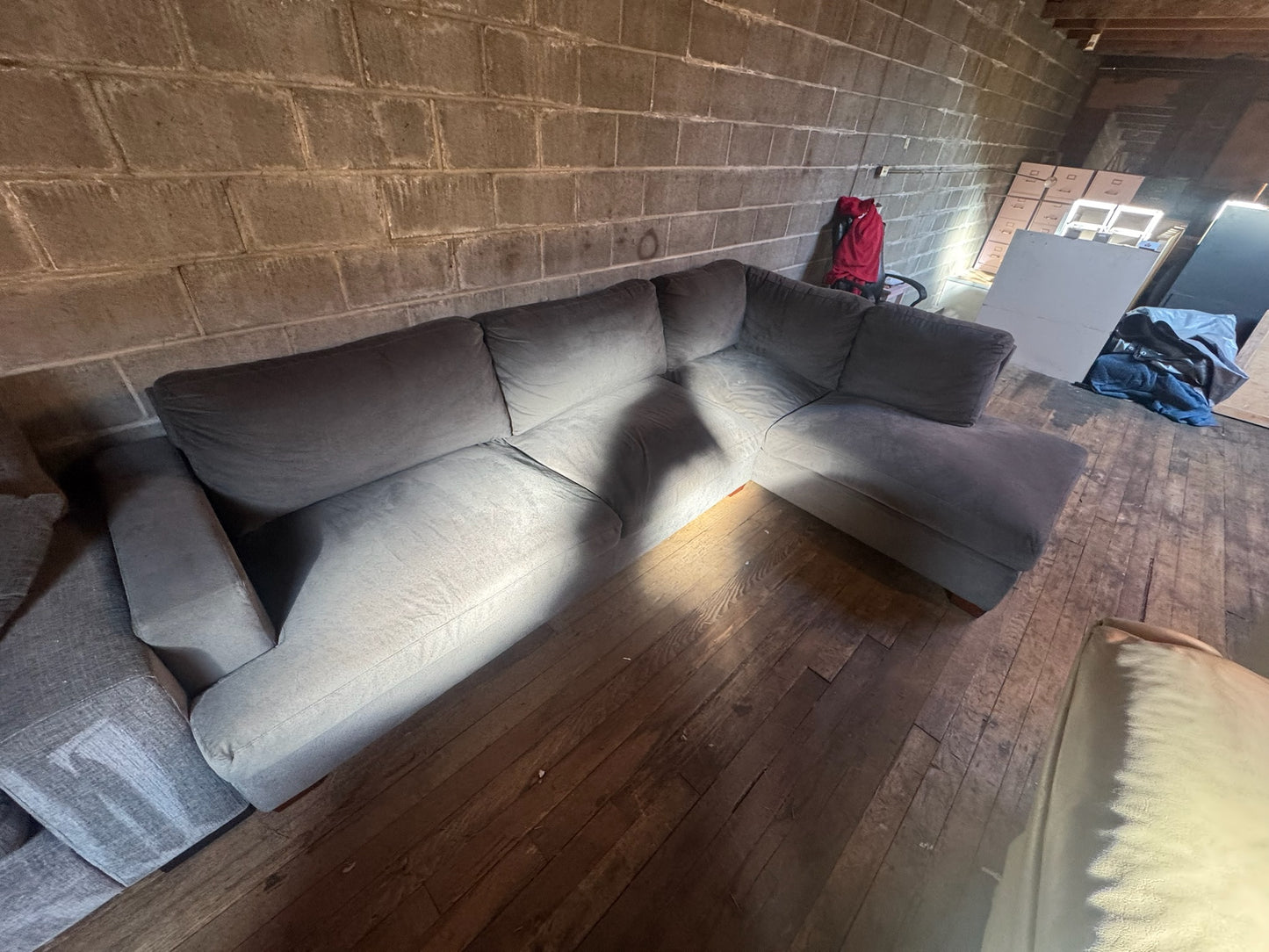 Sectional Couch (WE DELIVER)
