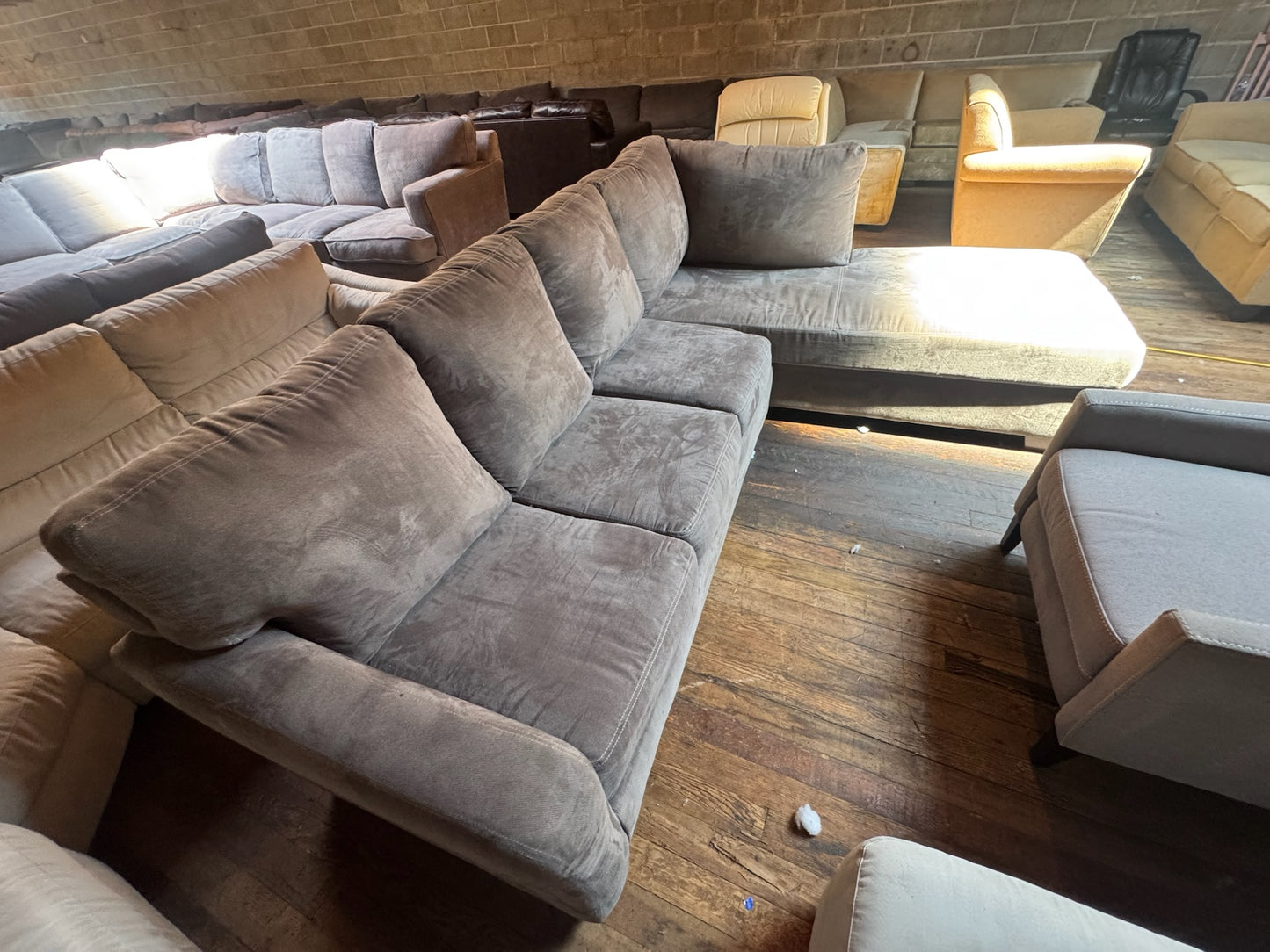 Sectional Couch (WE DELIVER)