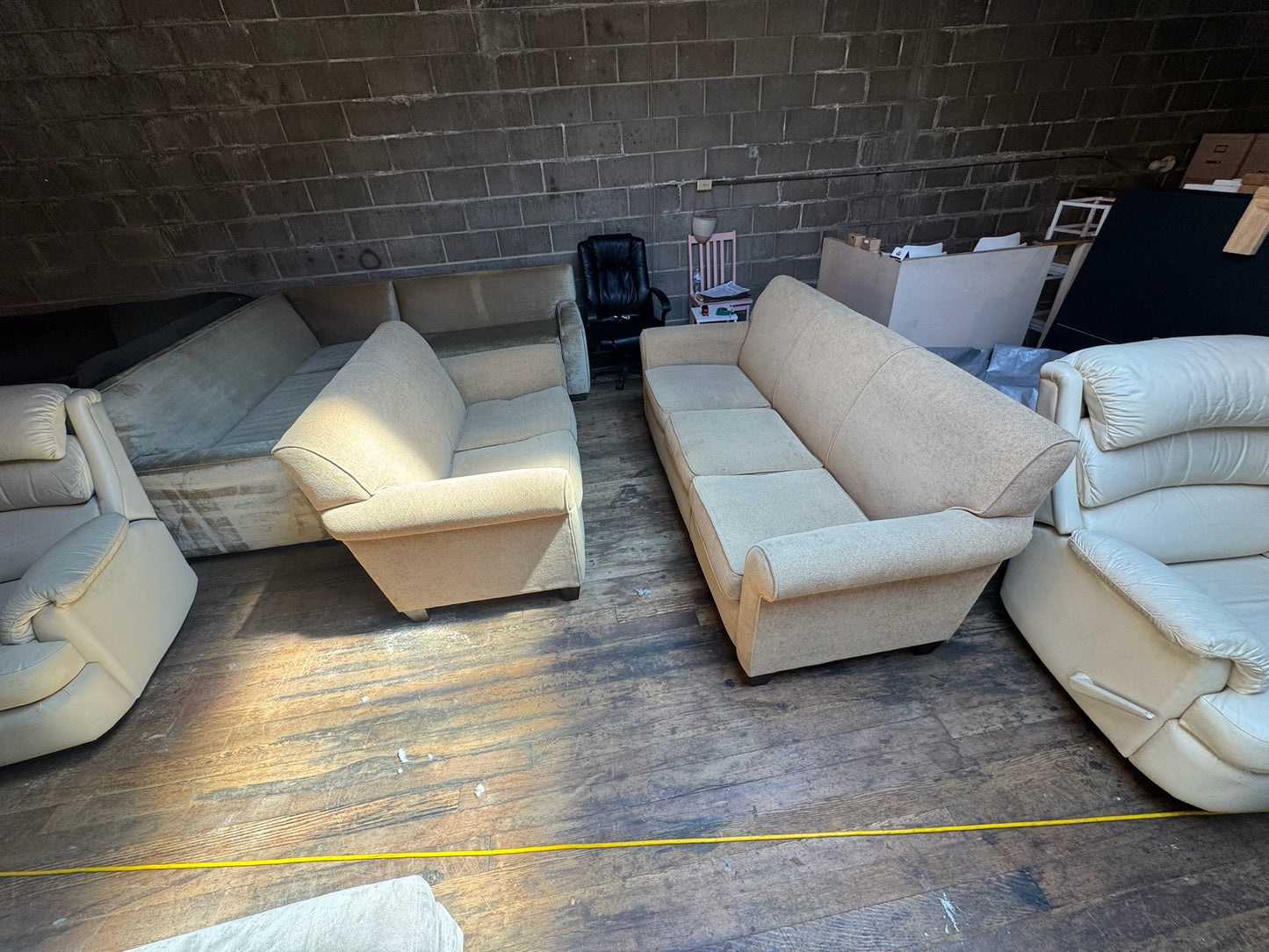 Couch Set (DELIVERY OFFERED)