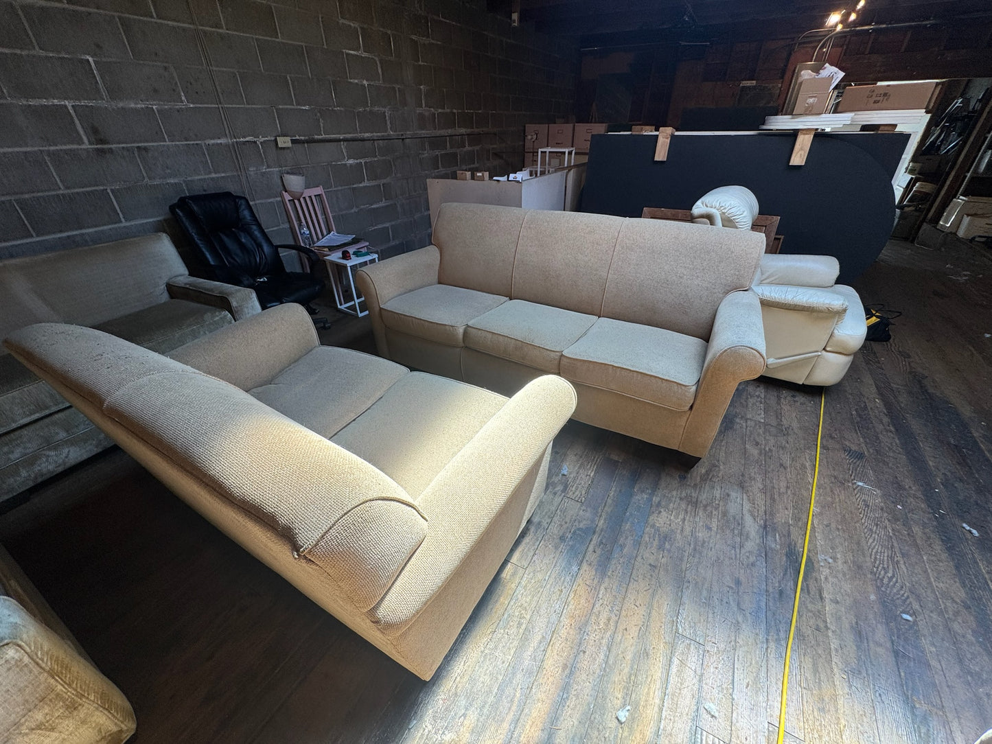Couch Set (DELIVERY OFFERED)