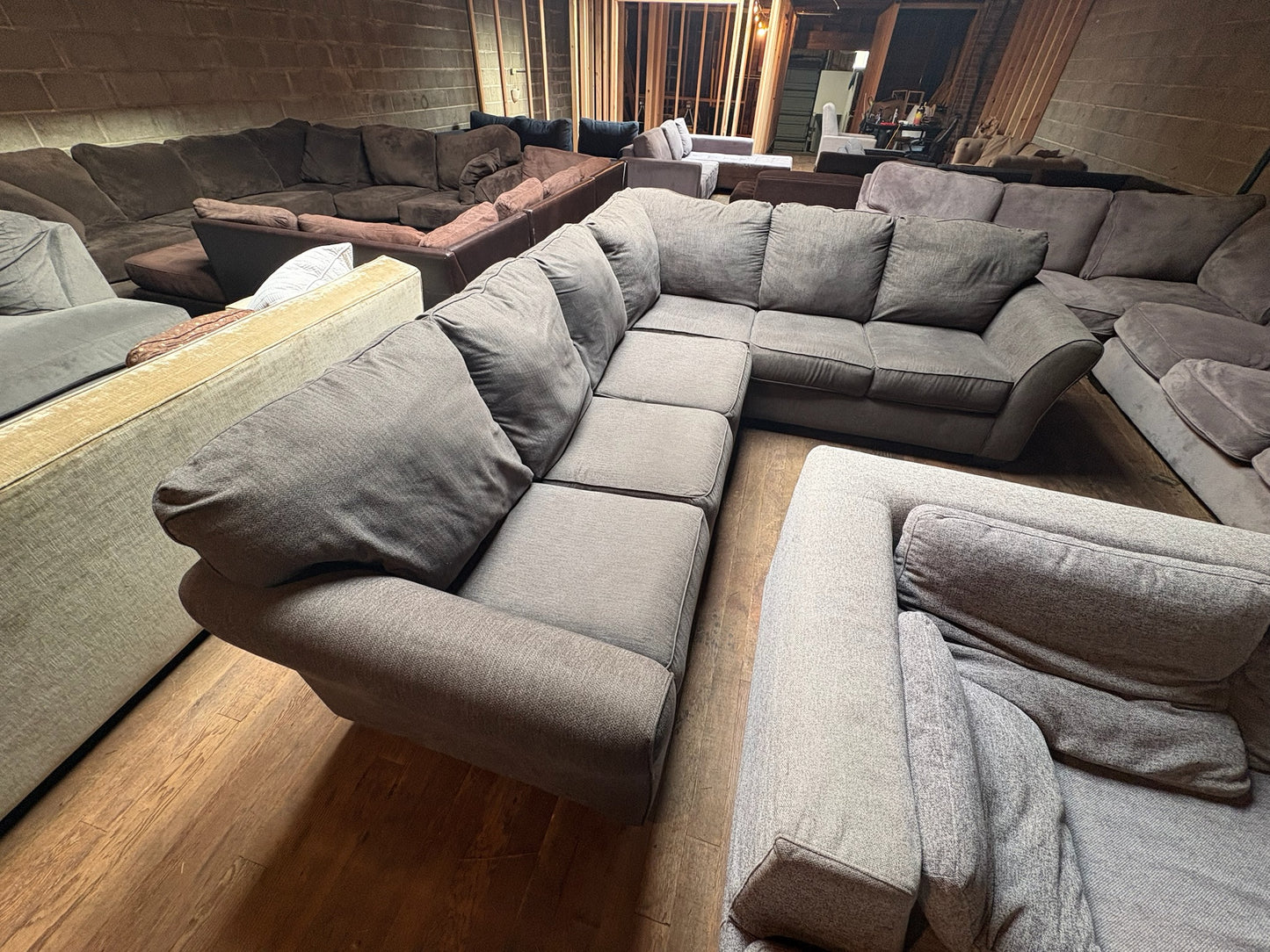 Sectional Couch (DELIVERY OFFERED)