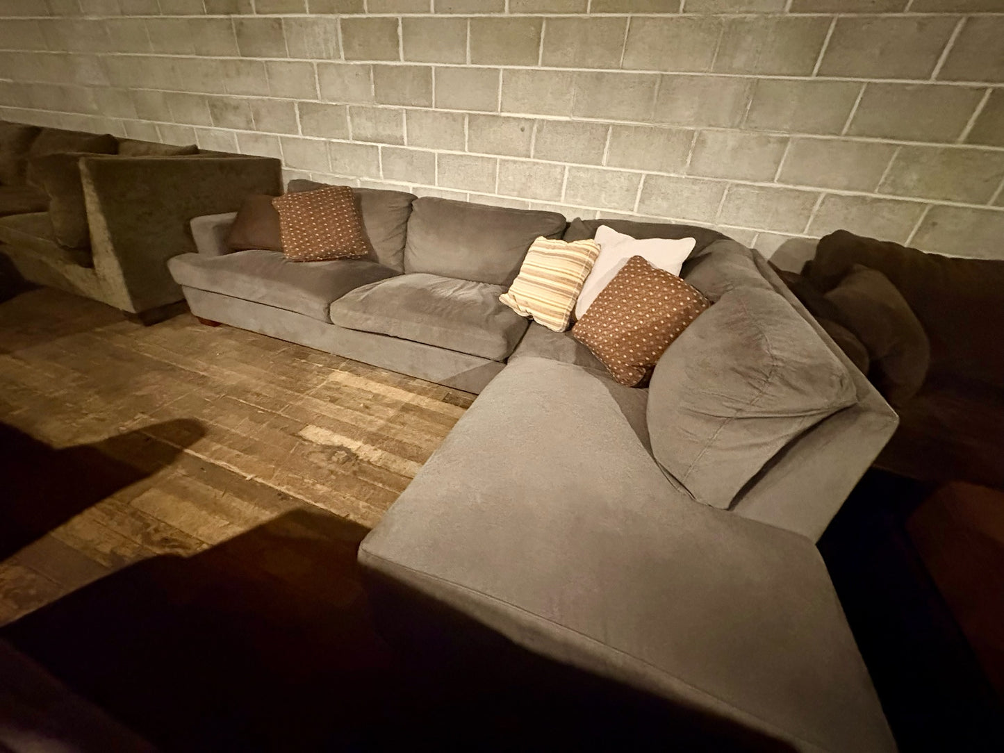 Sectional Couch (DELIVERY OFFERED)