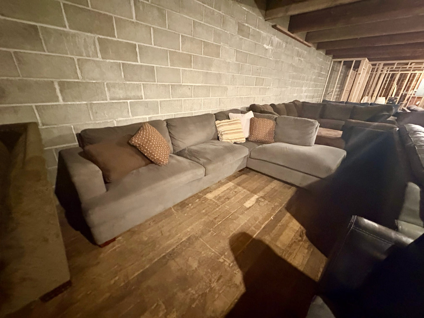 Sectional Couch (DELIVERY OFFERED)