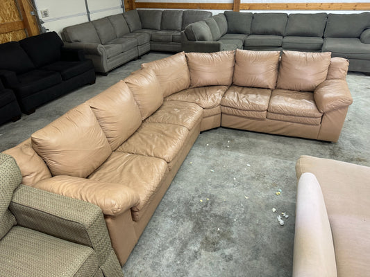 Sectional Couch (WE DELIVER)