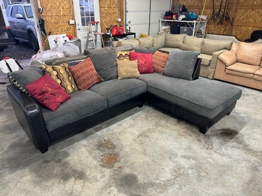 Sectional Couch (WE DELIVER)