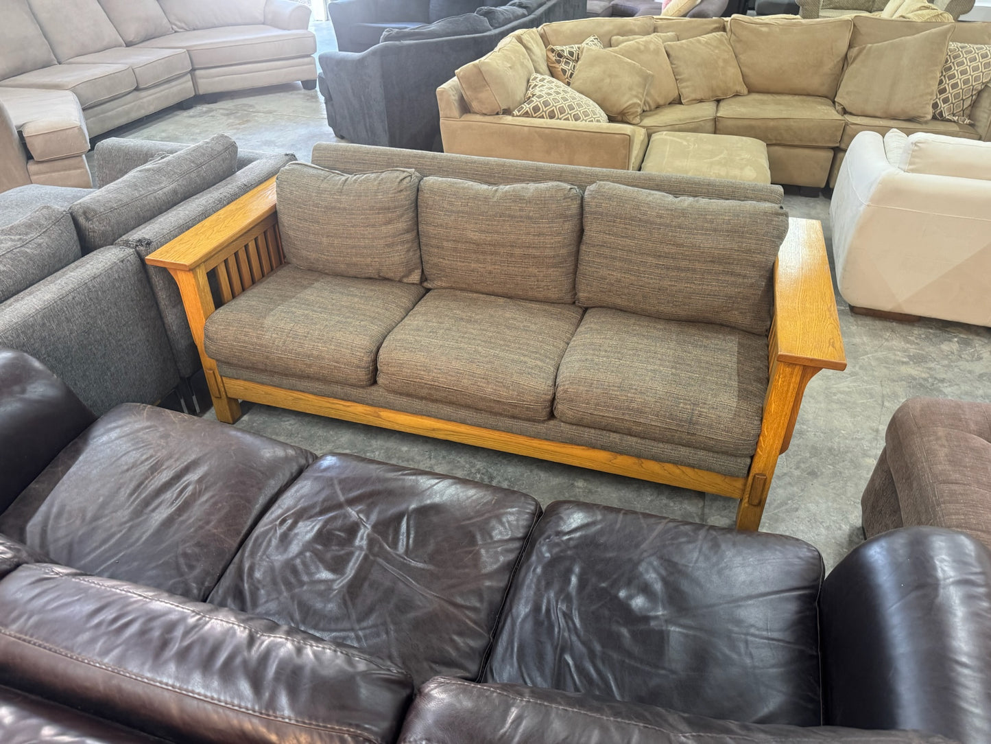 Couch (DELIVERY OFFERED)