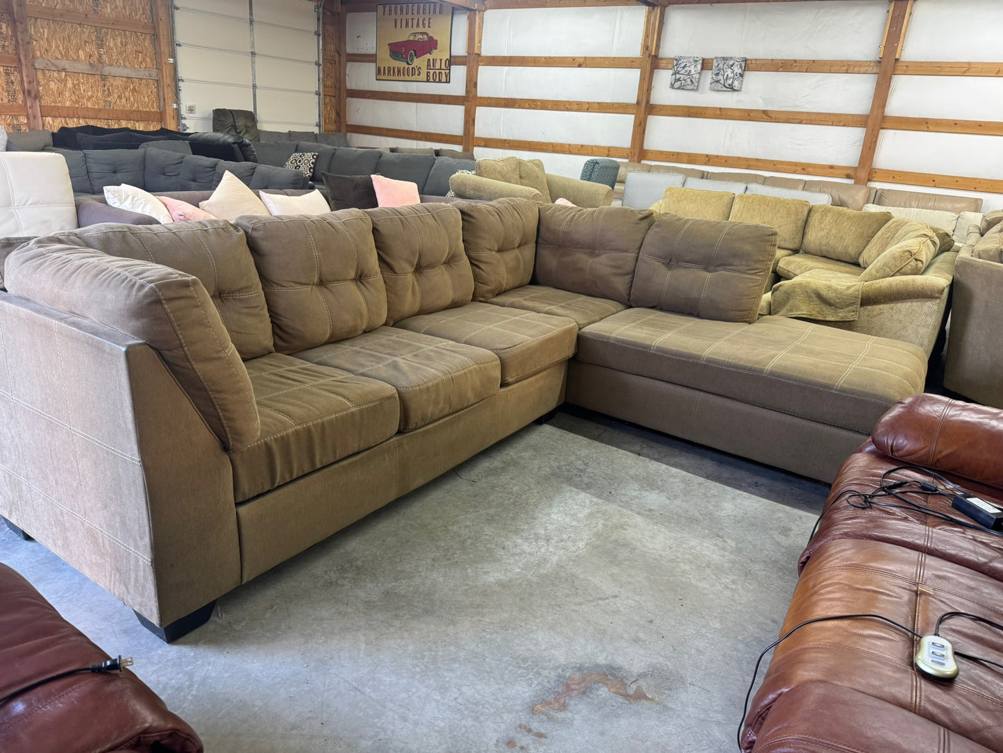 Sectional Couch (WE DELIVER)