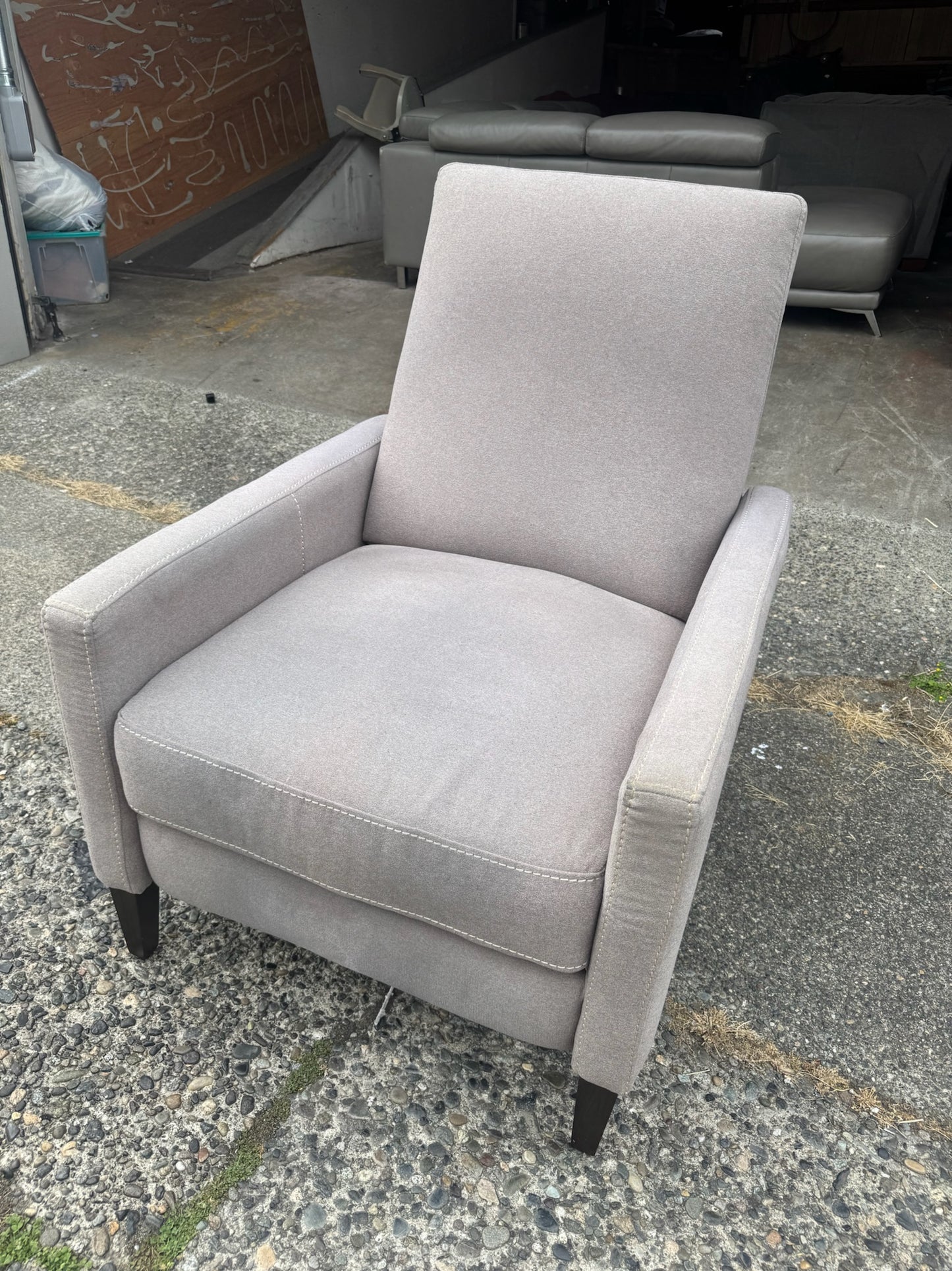 Reclining Chair (DELIVERY OFFERED)
