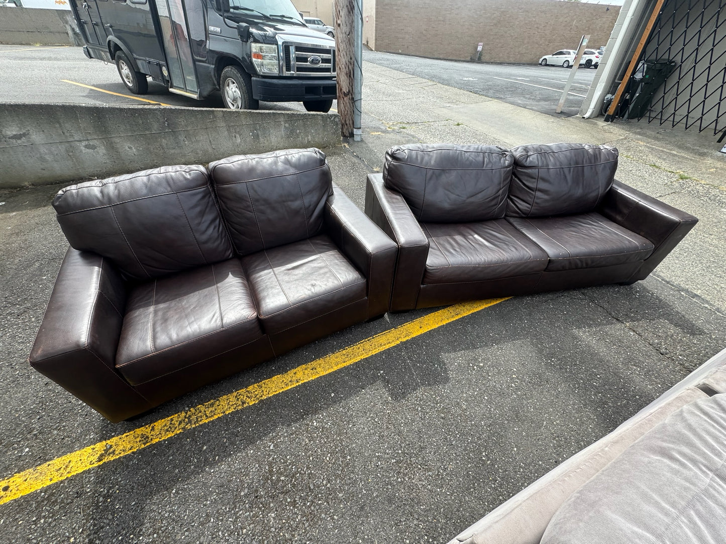 Couch Set (DELIVERY OFFERED)