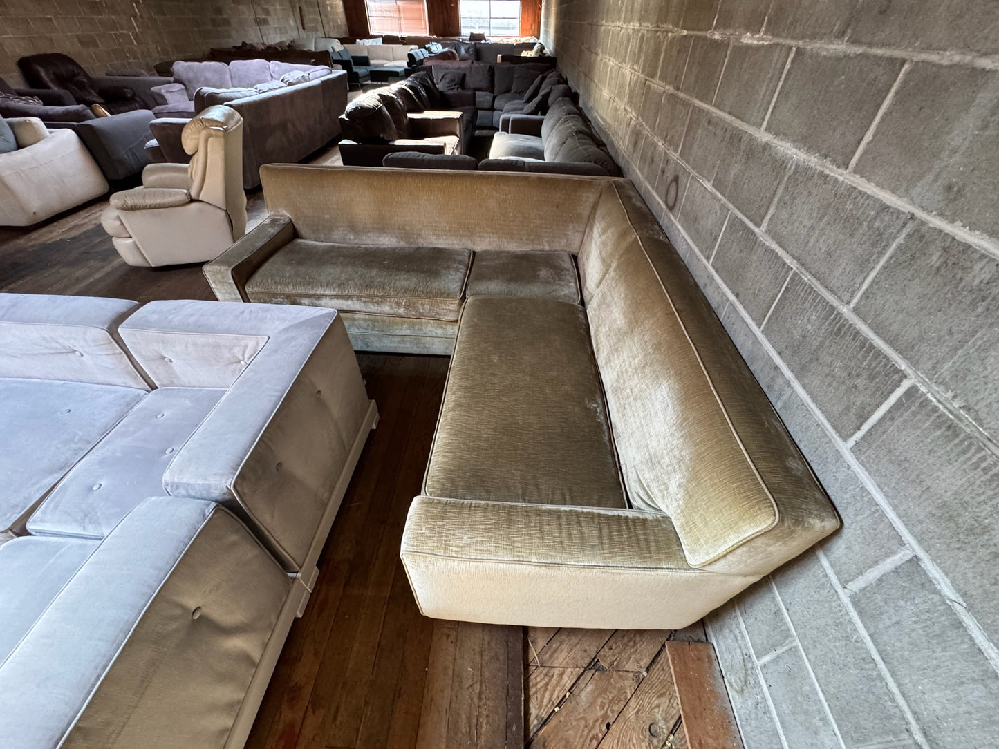 Sectional Couch (WE DELIVER)