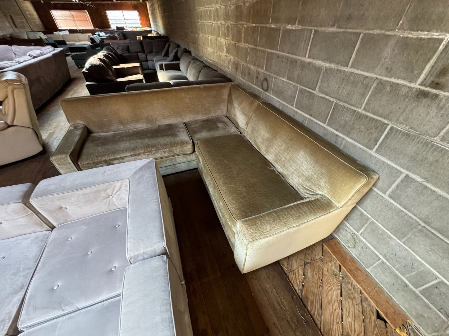 Sectional Couch (WE DELIVER)