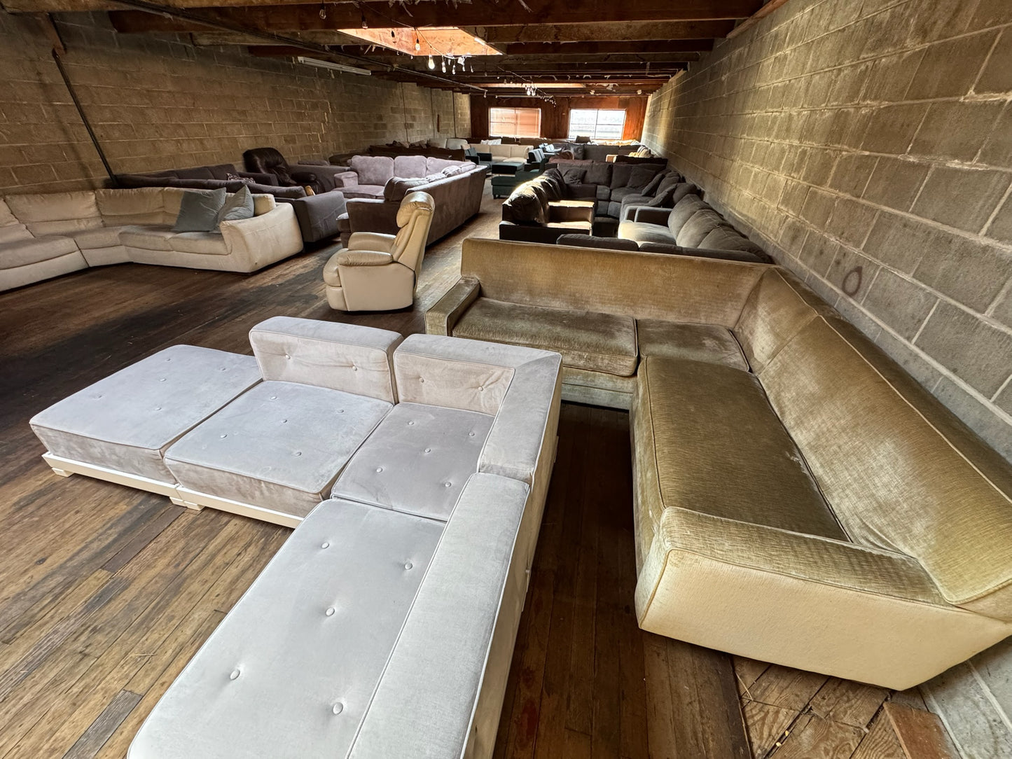 Sectional Couch (WE DELIVER)