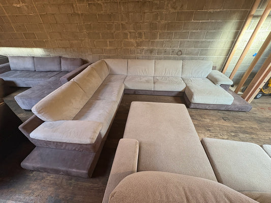 Custom Natuzzi Two-Tone Modern Sectional w/ Chaise (WE DELIVER & HAUL AWAY)