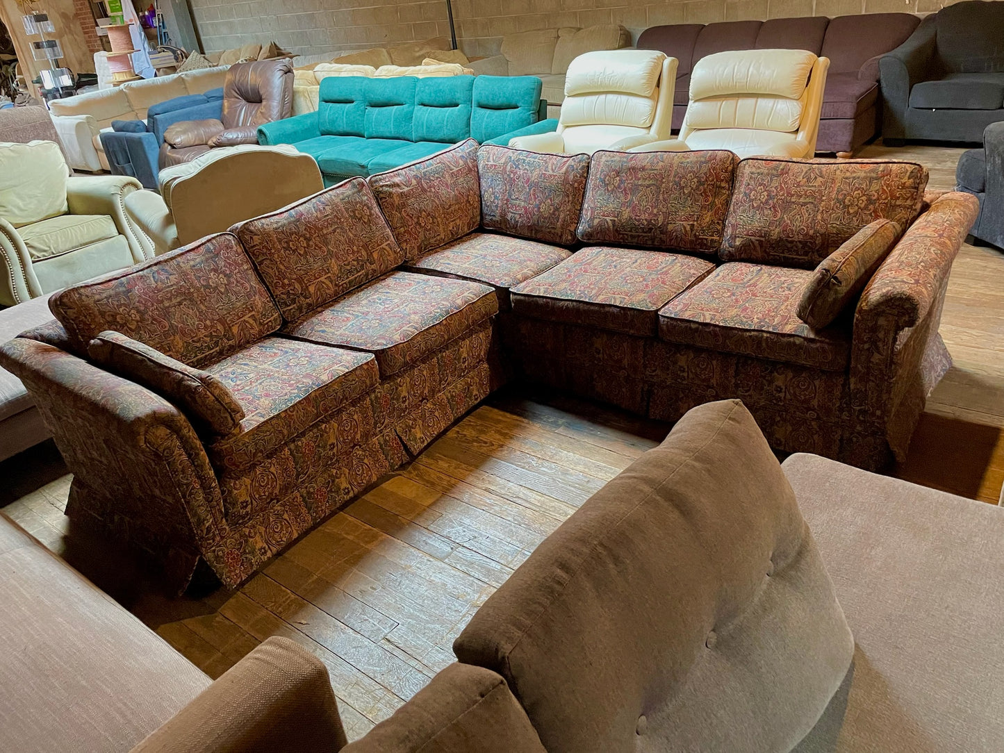 Sectional Couch (WE DELIVER)