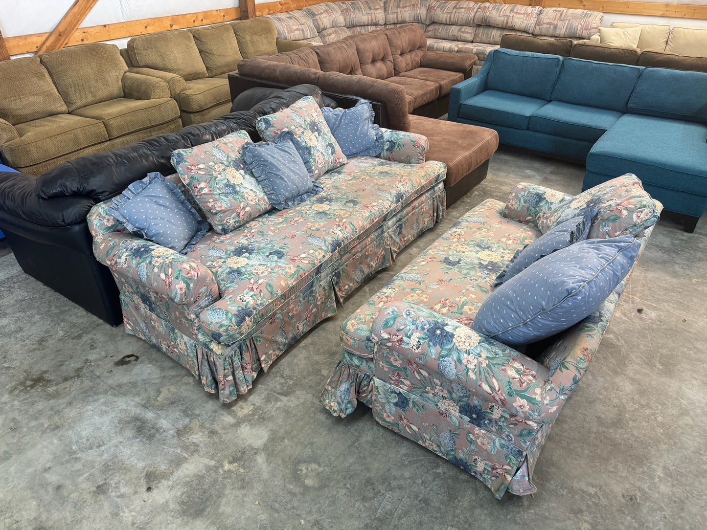 Couch Set (WE DELIVER)